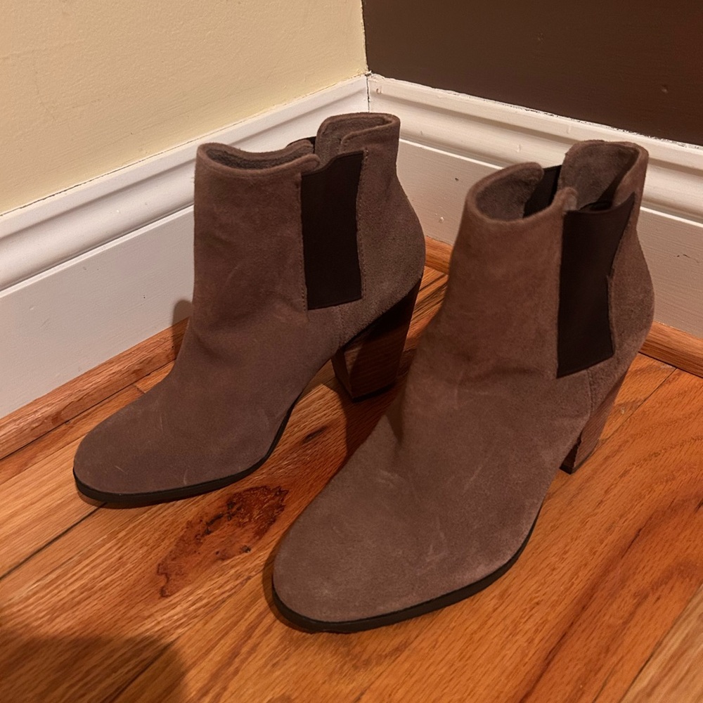 Vince Camuto Ankle Boots Womens 7B Brown Leather Suede VP Hessa Chunky Heel